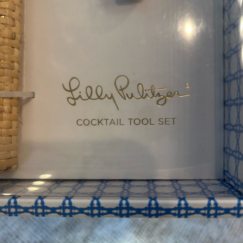 Lilly Pulitzer NWT Bamboo Cocktail Tool Set - Picture 3 of 4